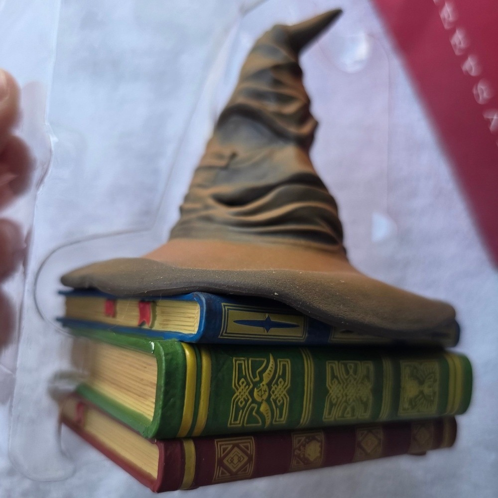 Hallmark 2021 Harry Potter Sorting Hat Magic Sound & Motion Keepsake Ornament P4 - Picture 2 of 16